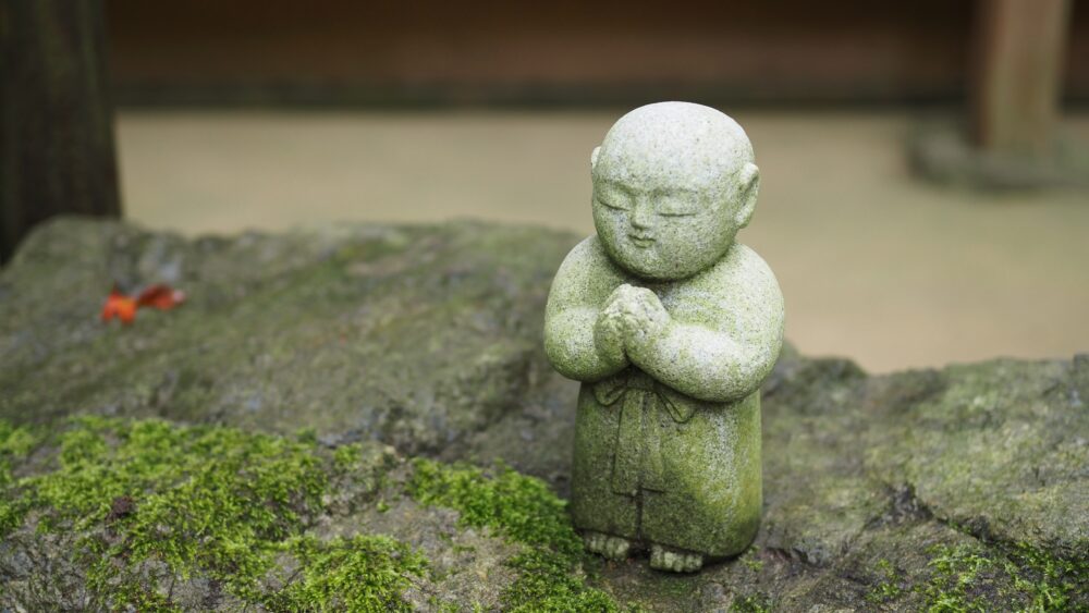 Another "Ojizo-san" is praying for you