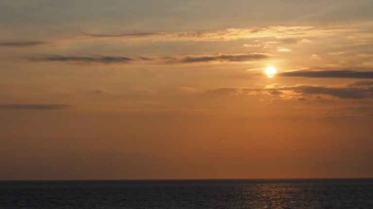 You can see this beautiful sunset from Cape Jogashima