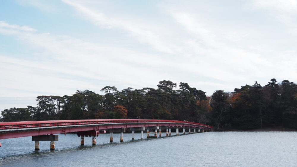 Fukuura Bridge from the right